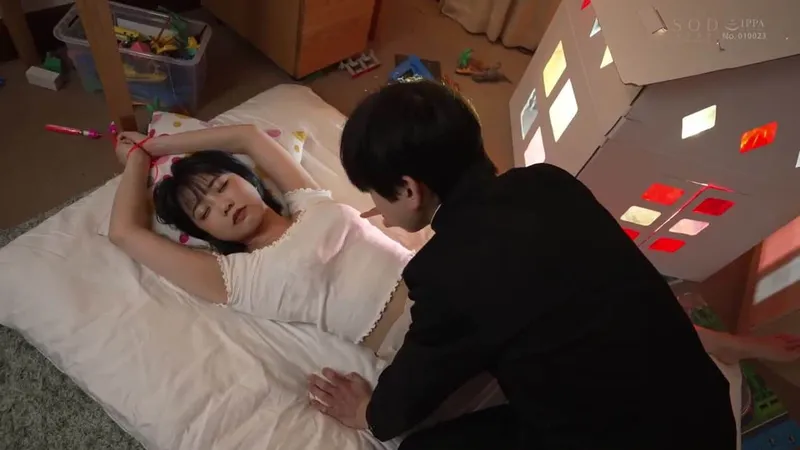 Trả thù anh trai thường xuyên bắt nạt bằng cách đụ nhân tình anh ấy