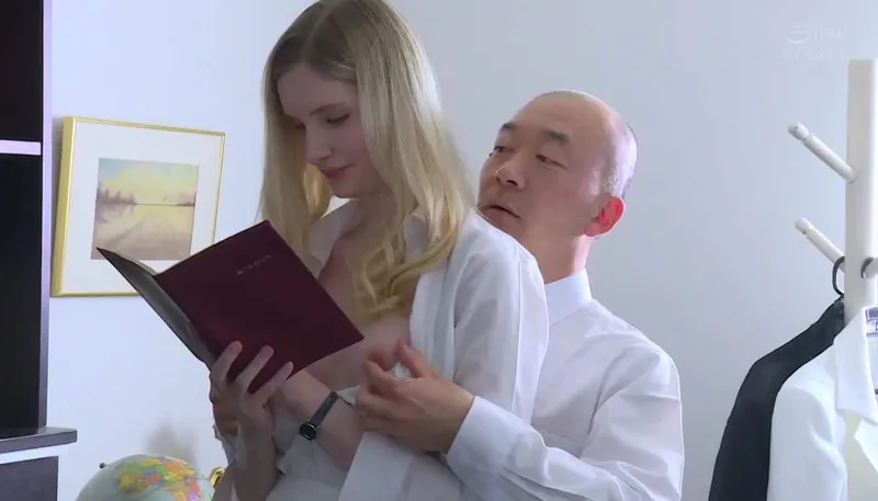 Người vợ chấp nhận làm cô bạn gái cho đối tác của chồng yêu để trả nợ