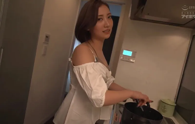 Cậu em ông xã may mắn và người vợ sắp cưới của anh trai có chiếc lưỡi điêu luyện